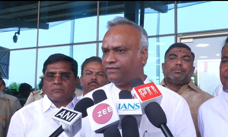Gandhi family is attacked at the time of the election in the country: Priyank Kharge