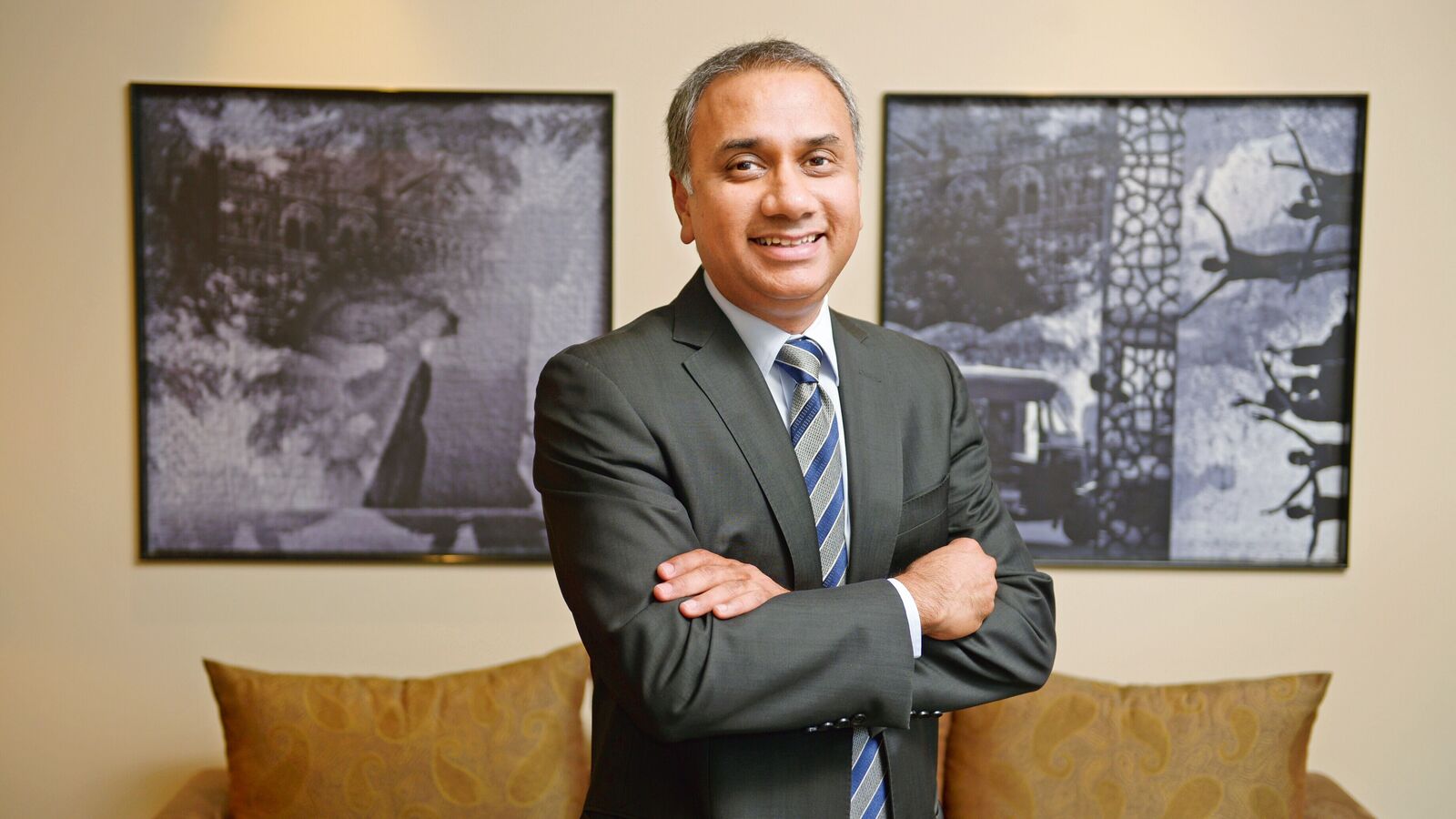 Infosys gives ESOPs worth £ 50 to CEO Salil Parekh in FY25 | Einsmark news