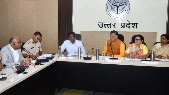 “Roads are bad, I’ll be investigated … Go to jail,” Satish Mahana rained on the officials; Update taken on Kanpur Ring Road too – Up -Speaker Saath Mahana warns officials about DLAYED PROJECTS UPDATE