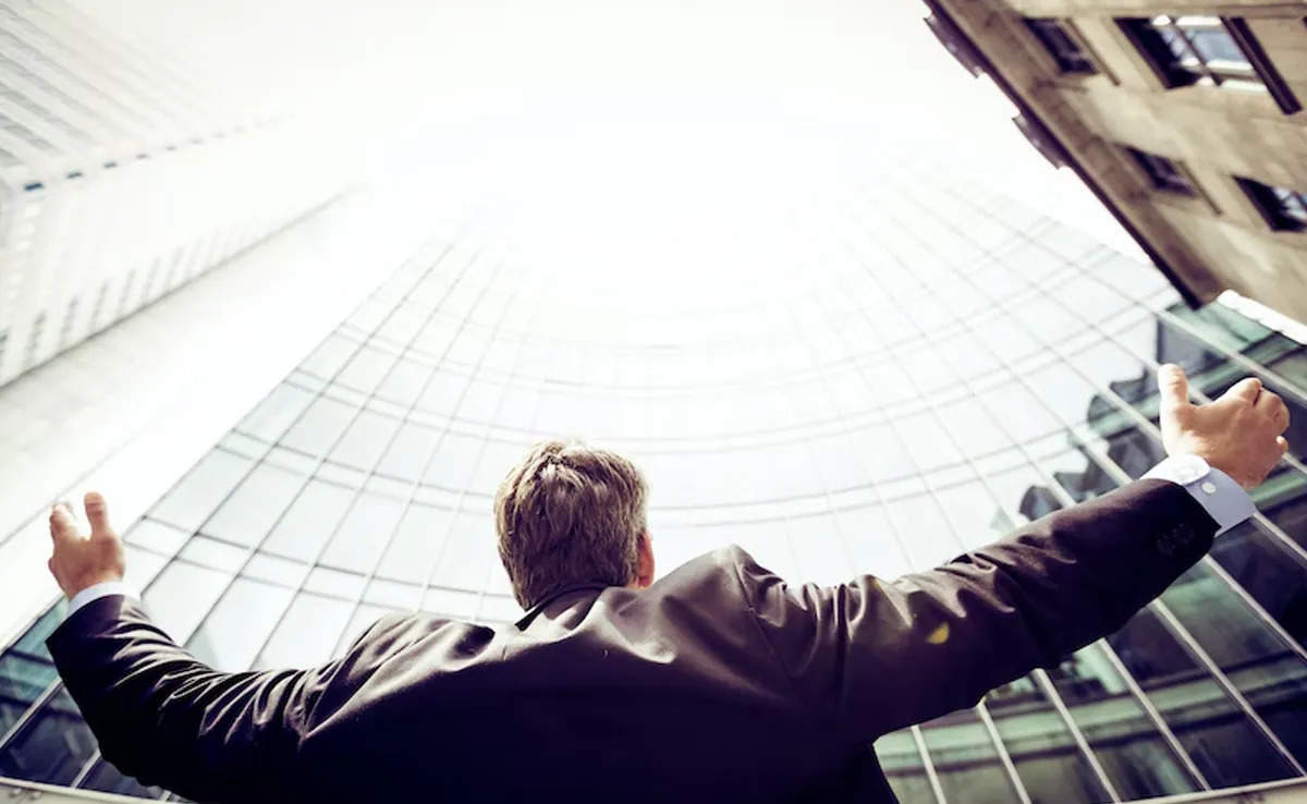 Do you want to become a competent and successful person in life follow the 5 tips in the video from today, the world will be in your steps