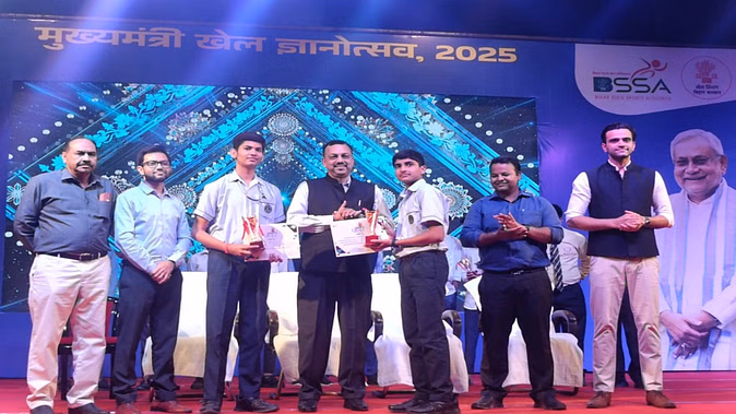 Amber and Ishaan of the St. Current High School won the Patna Division Final, Know
