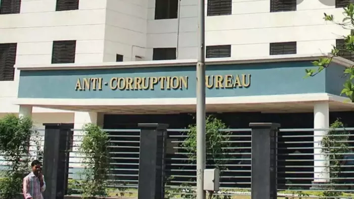 CG -News: IFS officials arrested to crores of rupees, ACB and Eow in Tendu Leat