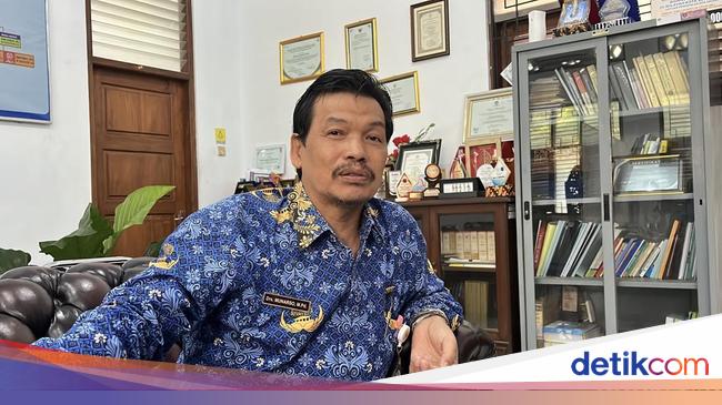 Principal of Sman 6 solo explains the change in the name of the school in Jokowi’s high school diploma