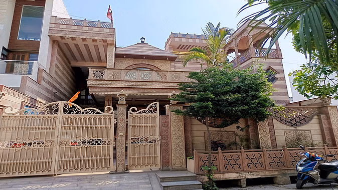 Ed attacked the house of builder Pankaj Mittal in MeerUT, seized documents and laptops