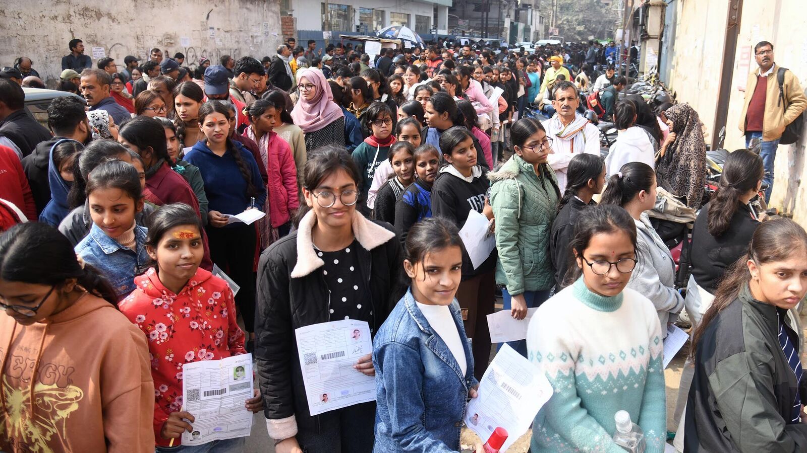 Jee Mains Session 2 Result 2025 Live: NTA announces the result date, final answer key to be released today at 14:00 | Mint