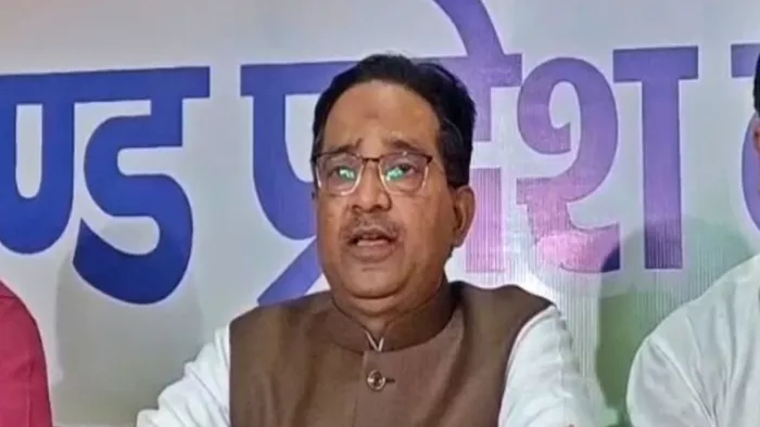 JHARKHAND Politics: Political uplifting over the statement of MLA CP Singh, is demanding Congress to cancel membership – political riots over Mla Mla CP Singh’s statement that Congress demands the cancellation of his membership
