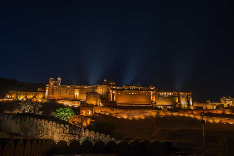 The mysterious Nahargarh fort of Rajasthan! After all, why did the workers here walk away from work? The horrible secret in the video will be blown away