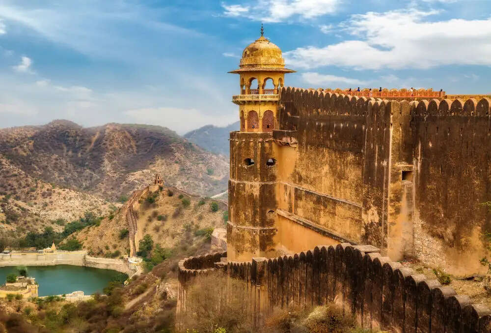Sakshat Bhairav ​​Dev protects this mysterious fort of Rajasthan, in the video the fort will be shocked