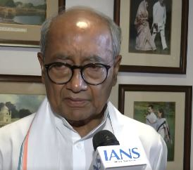 ‘Nehru -Gandhi’ family always gave the country, never took anything: Digvijay Singh