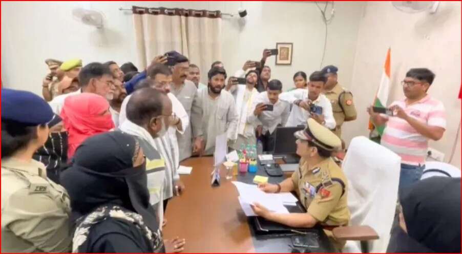 New Twist in Varanasi case, the victim was active on Instagram for 7 days, ban on the arrest of accused