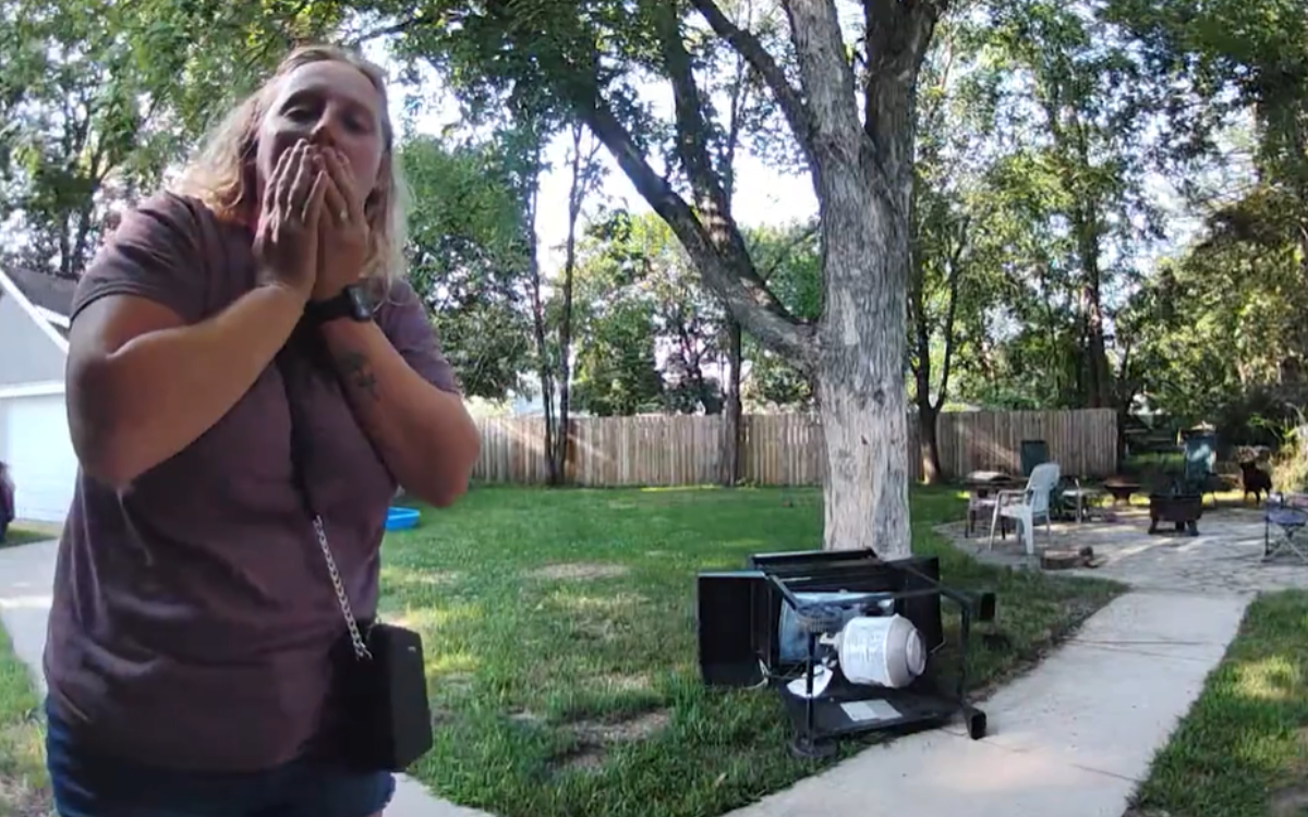 Ring Cam Captures Chaos As Dog Chases Squirrel—but He’s Tied to the Grill – ryan