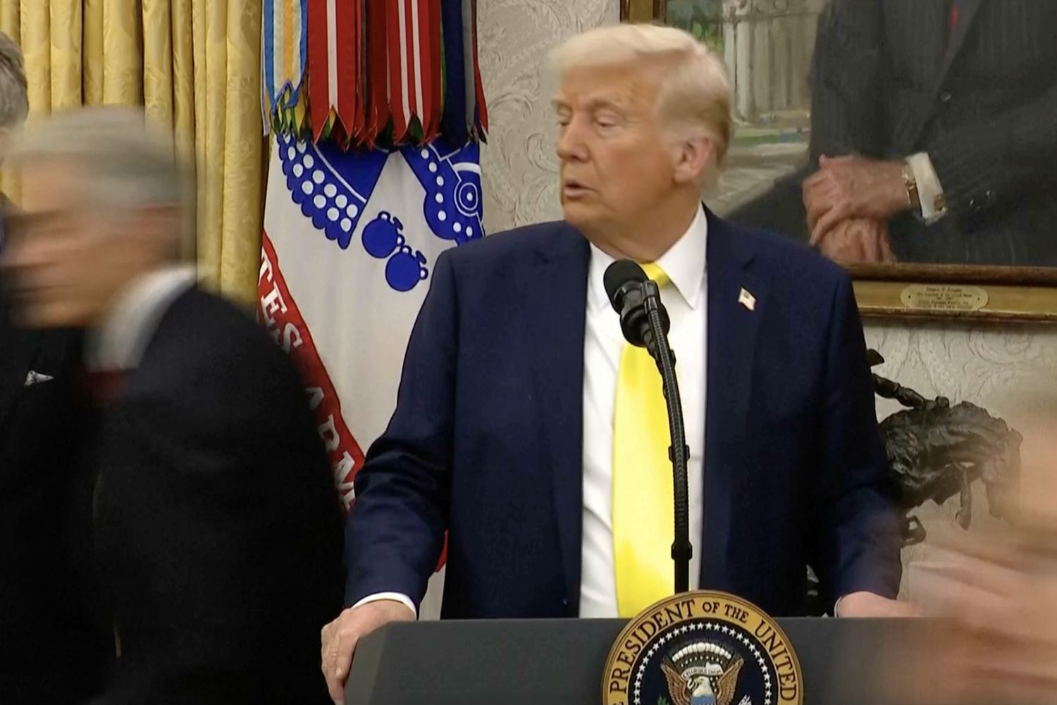 Dr. Oz’s Swearing-In Turns to Chaos When Granddaughter Faints During Trump’s Speech – ryan