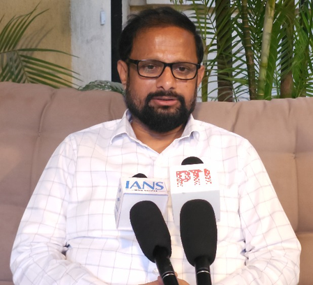 Uddhav forced Raj Thackeray to expel Raj Thackeray: Shiv Sena MP Naresh MSSS