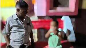 Doctor’s doctor who smoked a 4 -year -old child did deputy -cm this action
