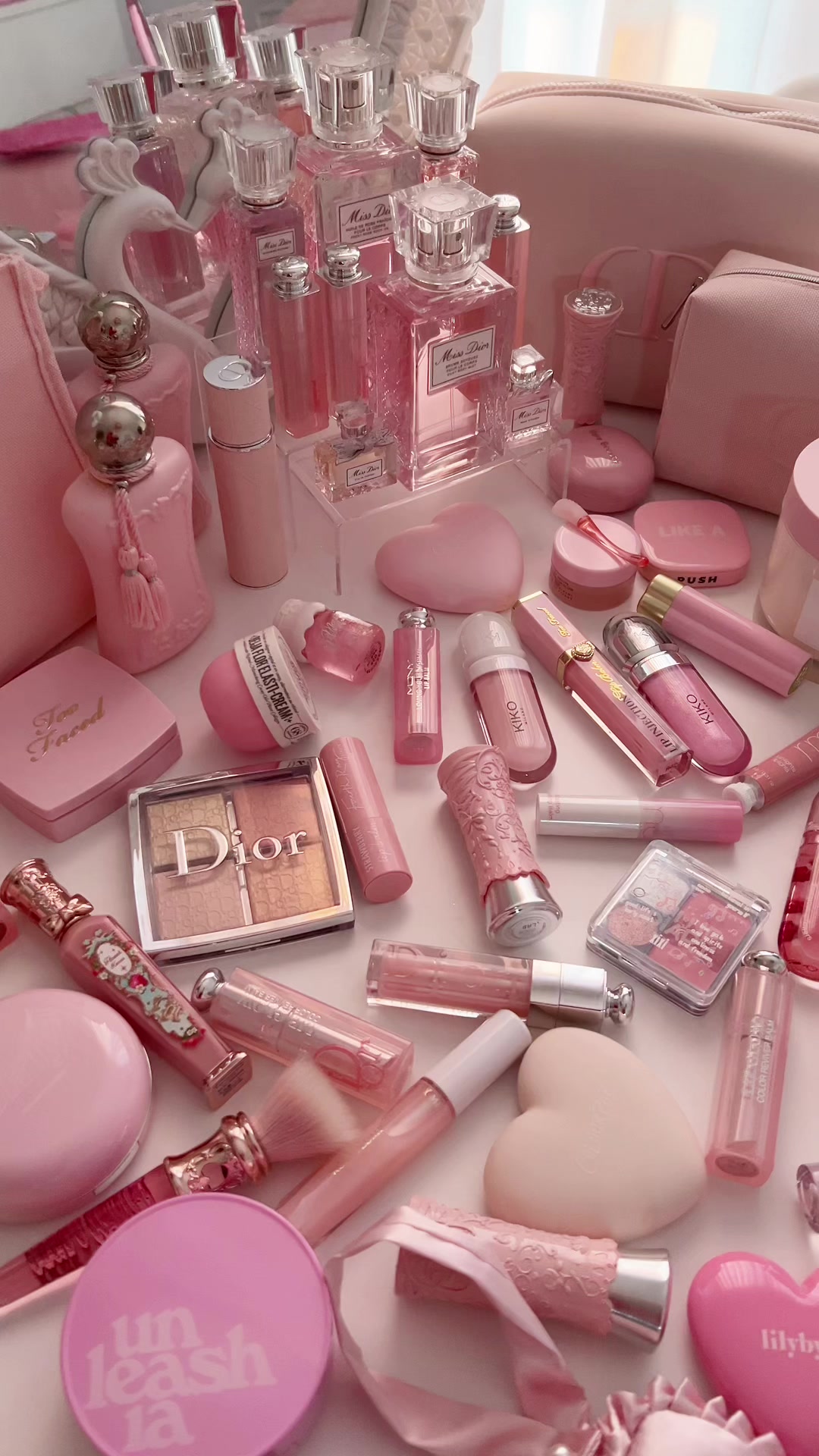 Pov:you love being a woman #pretty #love#babypink #pinkmakeup #girlythings #… – ryan