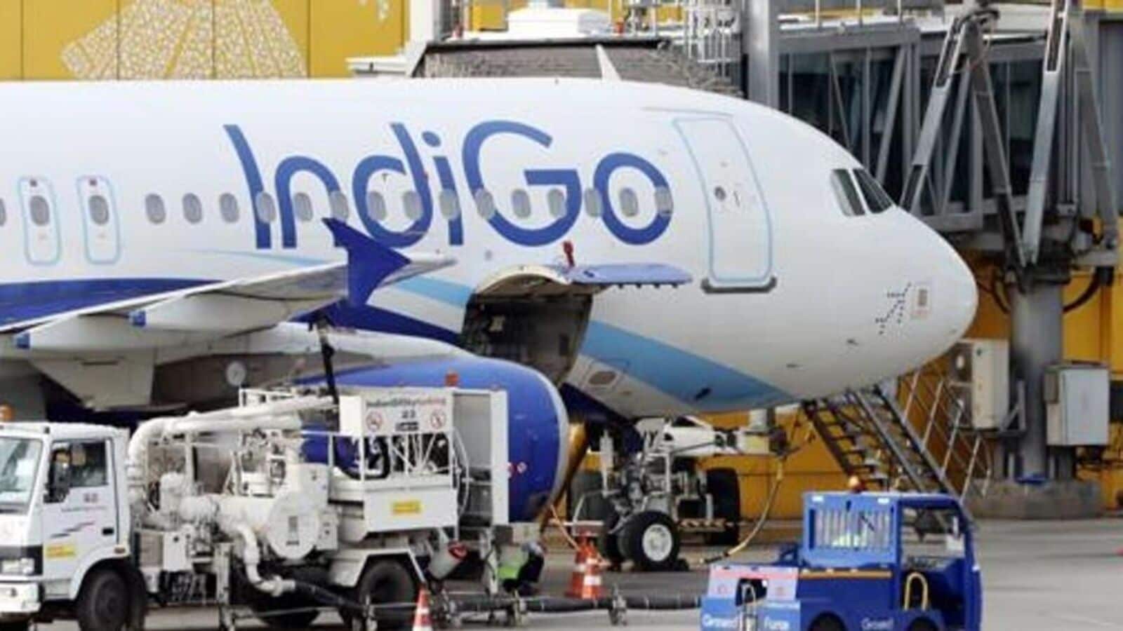 Tempo Traveler hits grounded indigo aircraft at Bengaluru Airport after the driver is dormant: Report | Today news