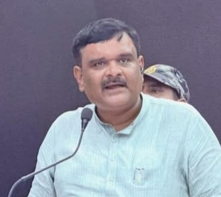 Former BJP -LP accused SP Worker of threatening to kill him