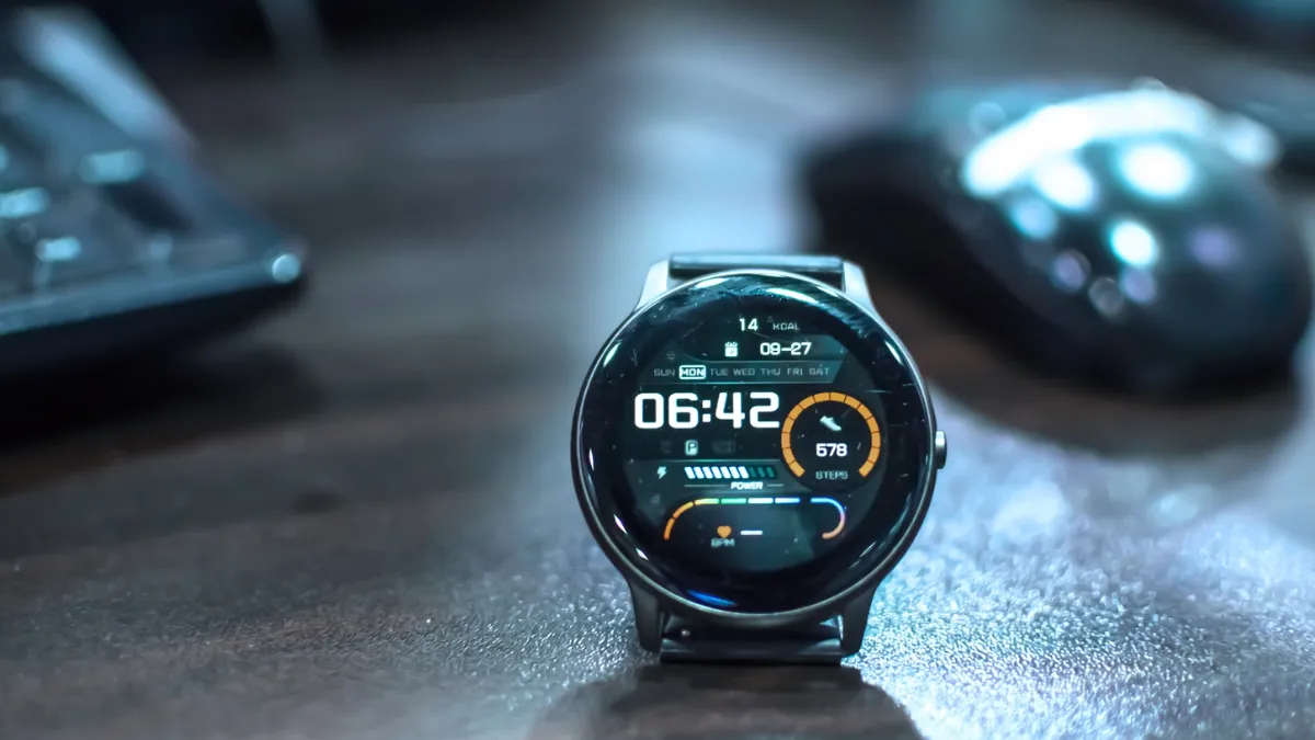 Best smart watches below 10000 of noise, Amazfit, Fire-Bolt, and more