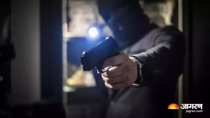 Rohtas News: Jewelry businessman shot dead in Rohtas, robbers ran away with jewelry -Jewelry businessman shot dead in Rohtas -robbers fled with a bag full of jewelry