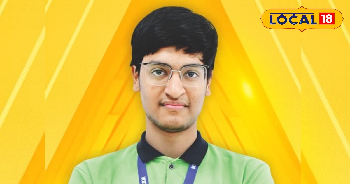 In Sikar, Allen’s Class Room Jai Aggarwal Sikar has the whole 91st rankings. In addition, the special Bard of the announcement received the entire India ranking 256 and Vipul Sihag got 613.