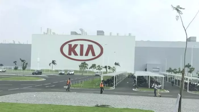 900 engines stolen from the Kia Motors plant have arrested police 9 accused; The big gang included – arrested 900 engines arrested from the Kia Motors plant arrested 9 accused. A large gang was involved