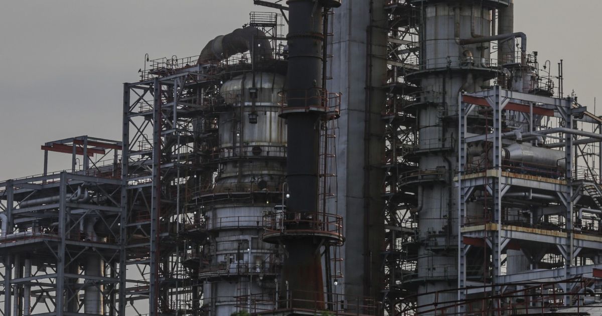 Oil prices fall amid focus on the results of the talks between Iran and America