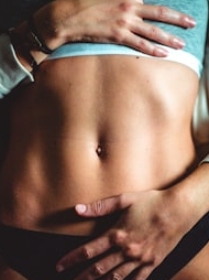 7 Benefits of applying oil in the navel
