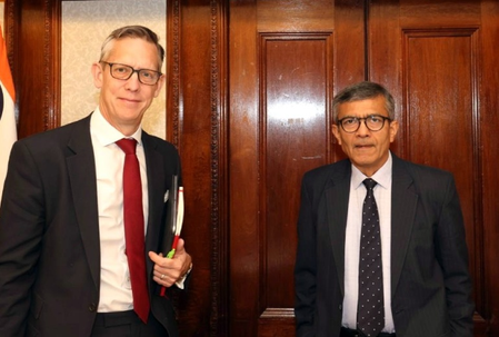 Defense Secretary Discussion on Drone, Monitoring, Defense Space and Aviation in London