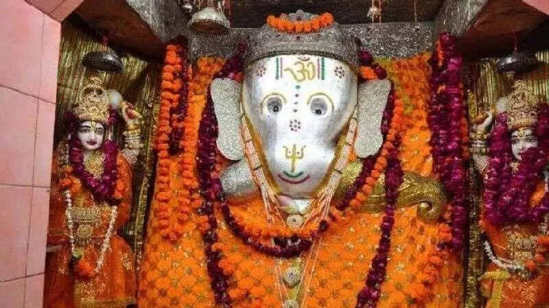Ganesh Ji with the temple where the temple sits know the secret behind this unique form in the video