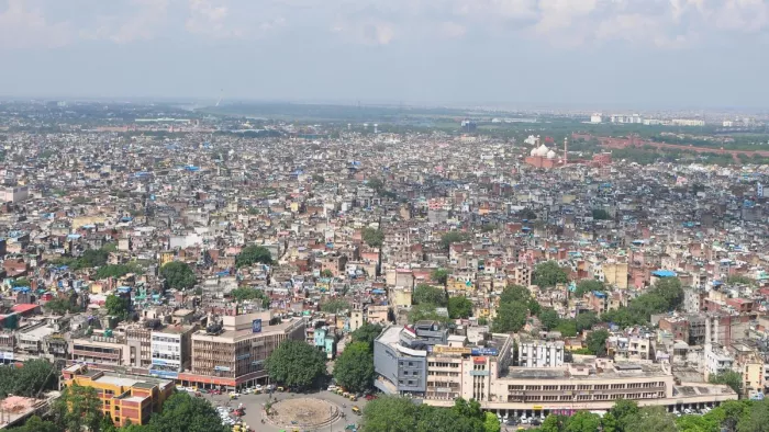 Awesome condition: In Gurugram, even 500 cards are not passed, the building has turned 5 thousand; What does the rule say? -Not even 500 cards –ware passed, but five Thosand -buildings were built in Gurugram