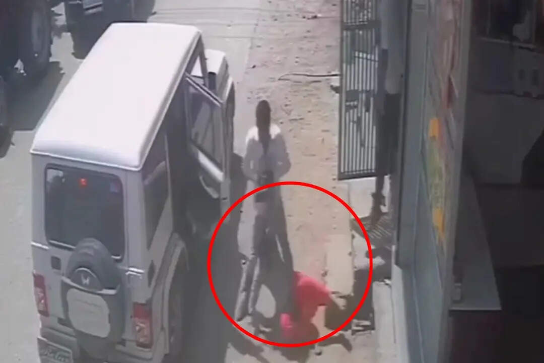 Woman kidnapped in public in Rajasthan a few days ago, captive love marriage, incident in CCTV