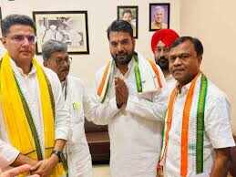 In ten municipal corporations, the Congress appointed as leader of opposition and deputy leader of opposition see List