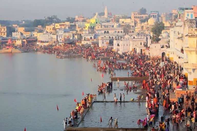 Bathing in the Holy Pushkar lake causes the destruction of all sins, knows in the video, why is this only worship of Brahma Dev