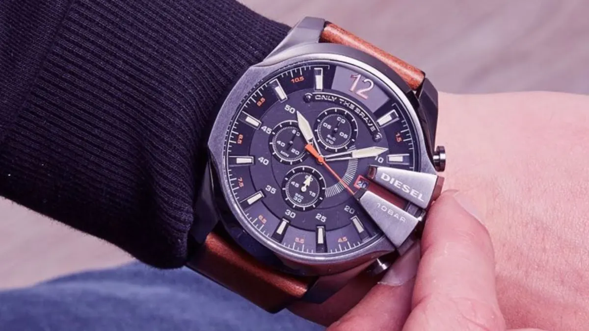 Best diesel watch for men: fat style meets the robust performance