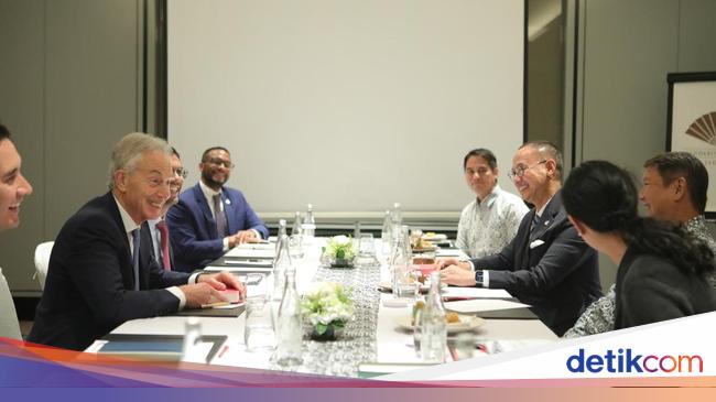 Former British Prime Minister Eddy Soparno discussed the potential of Ri Renewable Energy