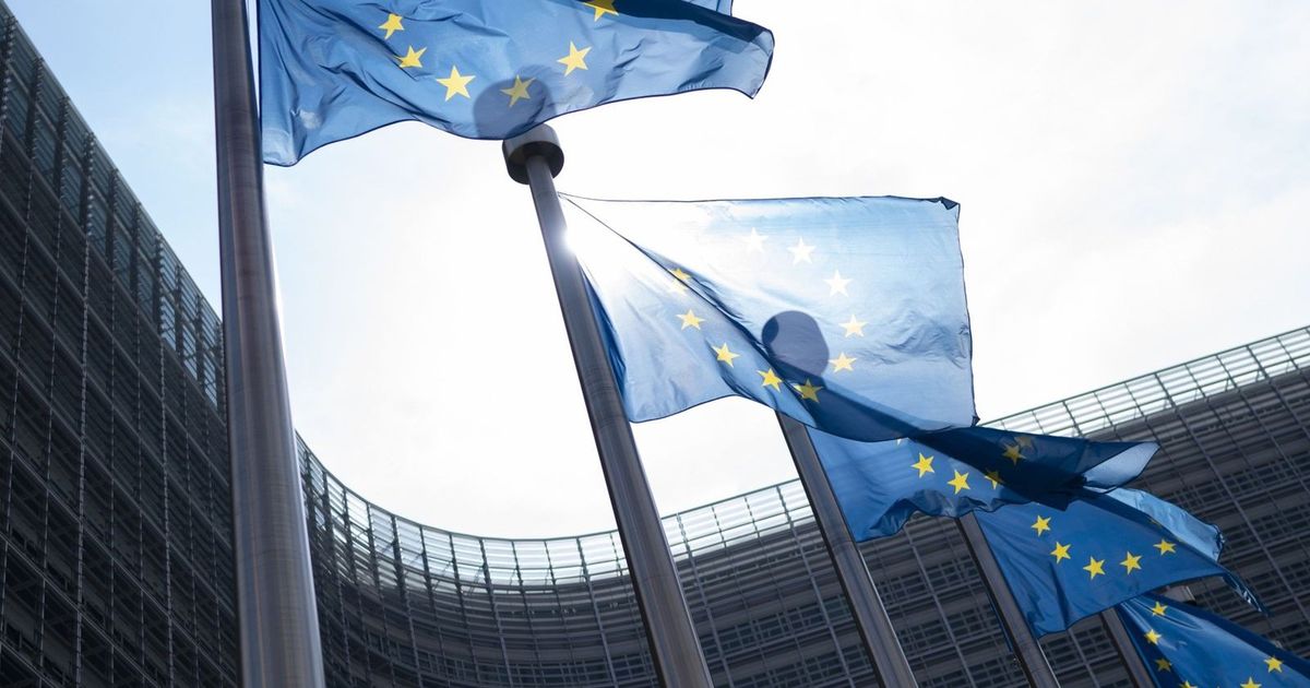 Europe is fined ‘Apple’ and ‘Meta’ 700 million euros and disregarded Trump’s threats