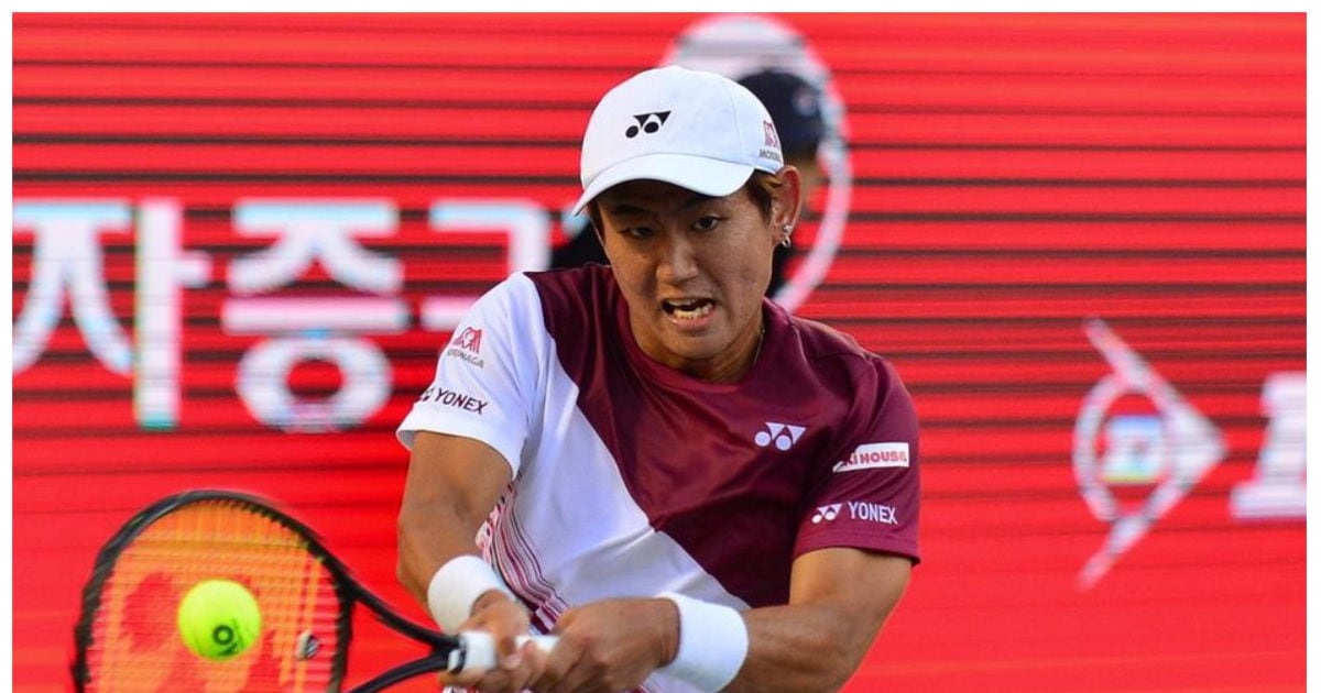 Yoshito Nishioka won the Korean Open title and defeated Dennis Shapovalov in the final