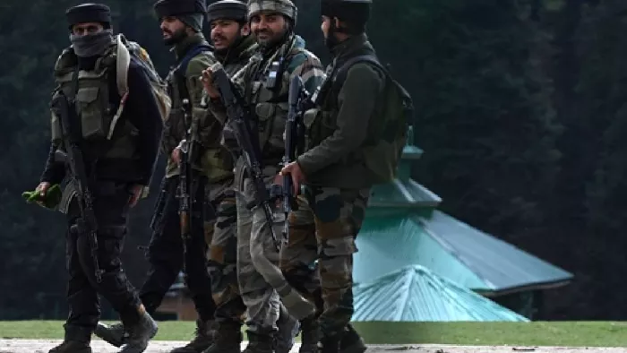 Pahalgam Terror Attack: The life of a Hindu professor who survived the reading of cal up expressed the painful scene of panic -Pahalgam terror attack Assam university professor survived by rescuing calam