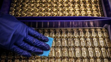Gold draws more than 3.5% in the midst of the calm between America and China