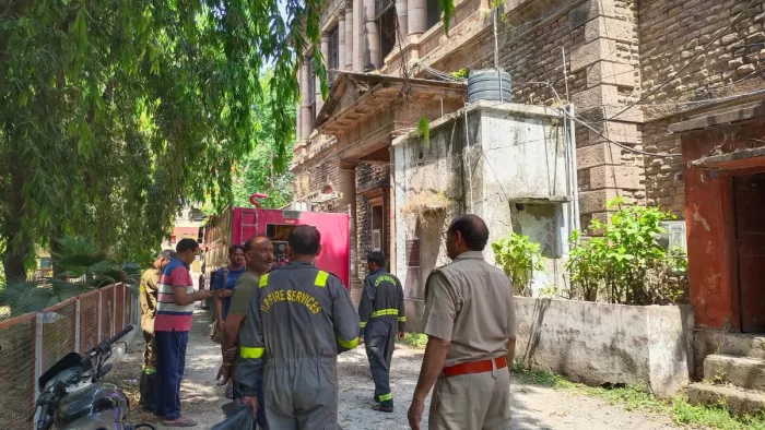 PrayAgraj Fire News: Felse Fire in the Directorate of Education, important records in the division of Burning Ash – Massive Brand in Directorates for Prayagraj files.