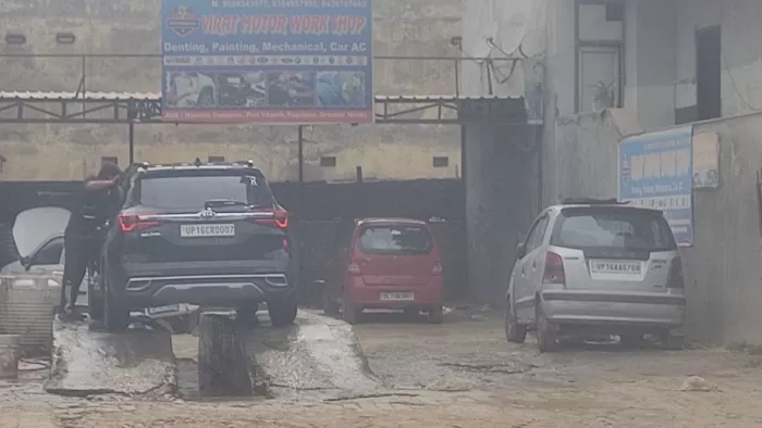 30 million liters of water is wasted in the washing center each month; 1,000 illegal washing centers for vehicles running in Noida – 30 crore gallons of water are wasted every month at washing centers in Noida