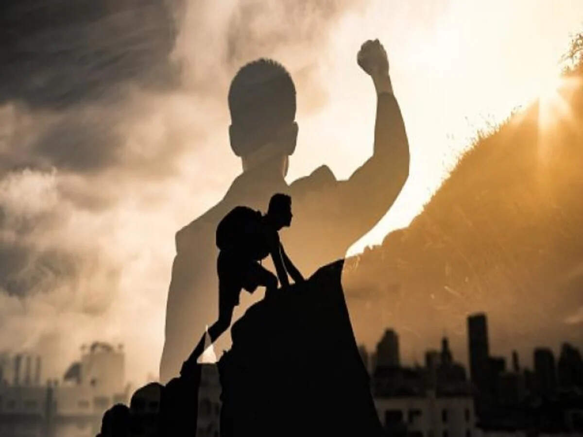 If you want to be successful, then immediately distance from these ten types of people, know in the video, who is the right enemy of success?