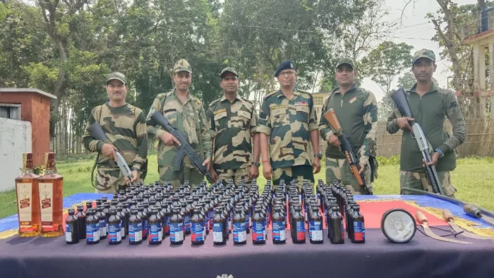 The soldiers killed a smuggler; 175 Bottle falsedil seized – collision between BSF and Bangladesh smugglers in North 24 Parganas One Smuggler dead