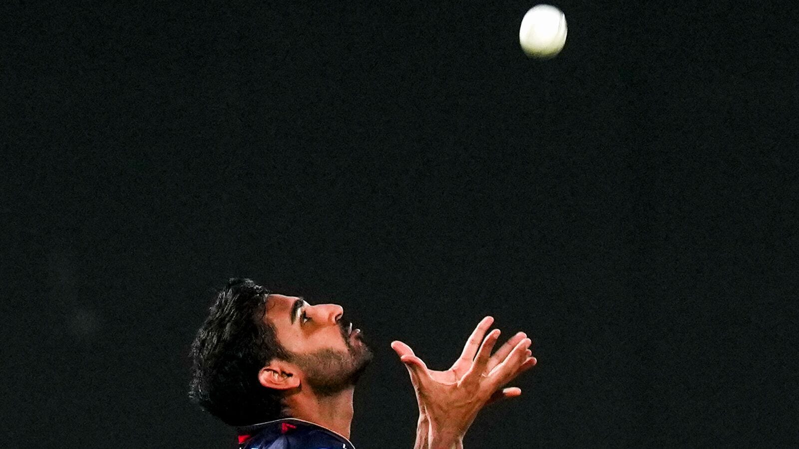 DC vs RCB IPL 2025: Bhuvneshwar Kumar becomes the second highest wicketkeeper with 193 scalps, fetches Piyush Chawla | Mint
