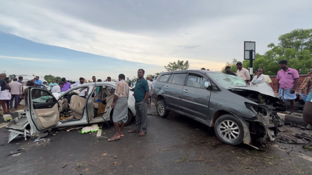 Tamil Nadu: Two cars clash in Tirunelveli, seven people have lost their lives