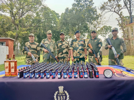 Bengal: Bangladesh smuggler killed, 175 bottles of Fsedil Kapha -syrup recovery