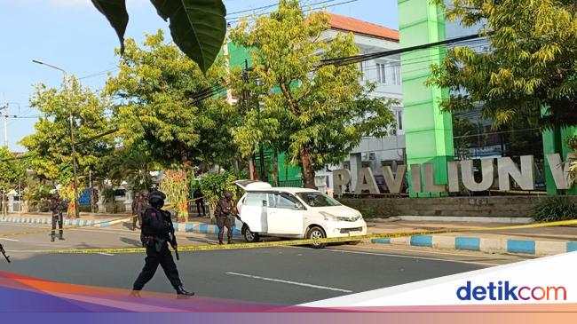 The man who threatened the Pacitan police station was secured to the East Java Regional Police