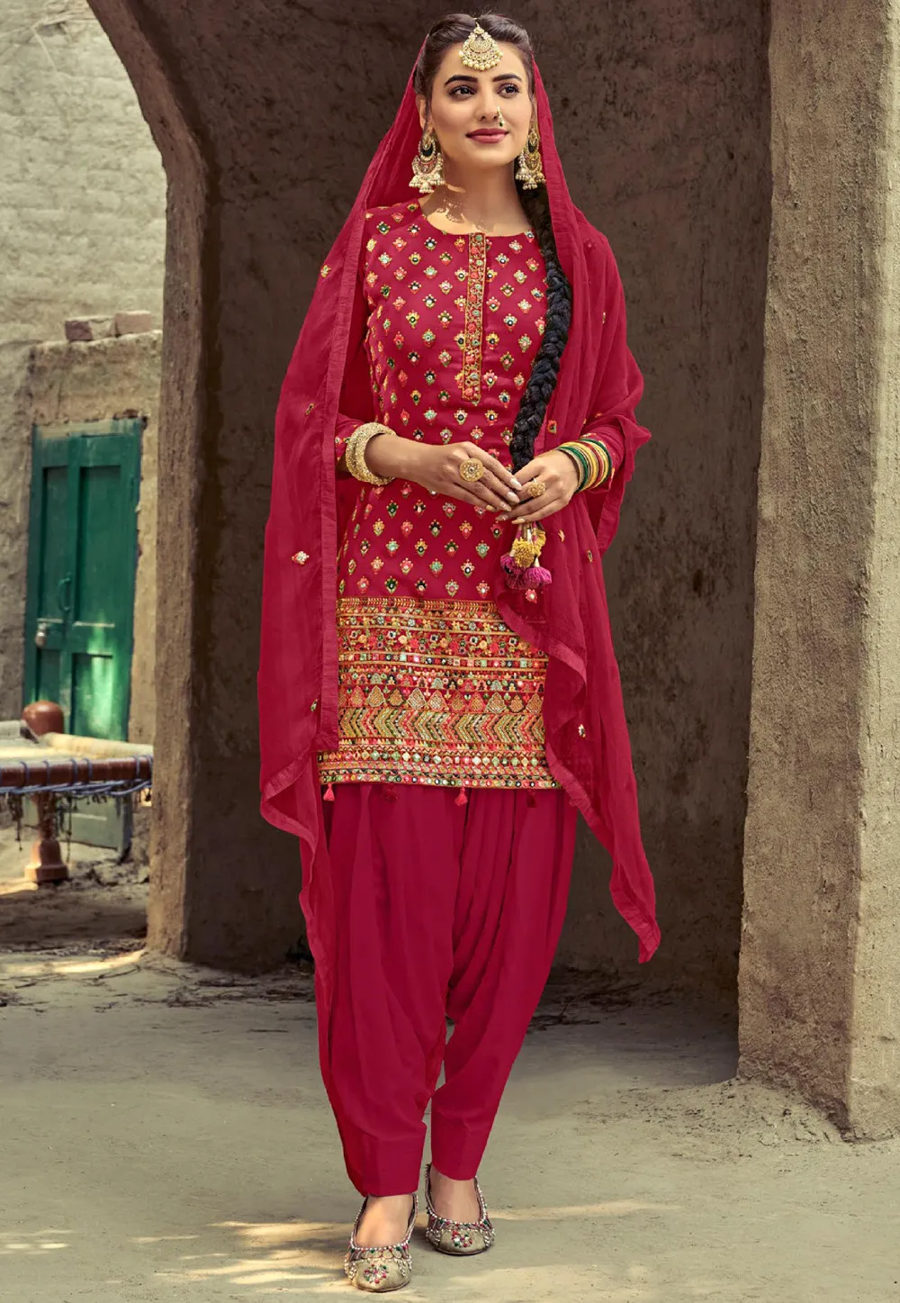 7 Beautiful Designs of Packs for Lohri