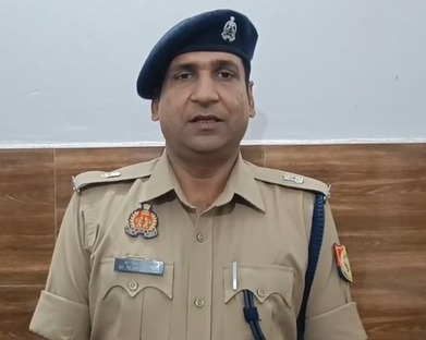 Up: Fir on SP workers with the MP Ram Ji Suman in the Nokzhonk case with police