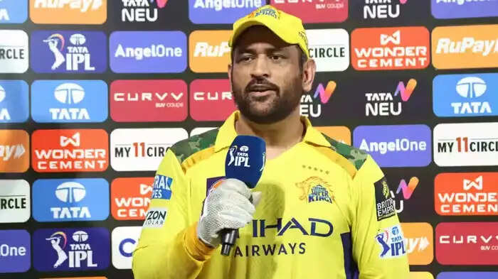 Dhoni, after the defeat, gave Dhoni’s head to the defeat the class of Puri team